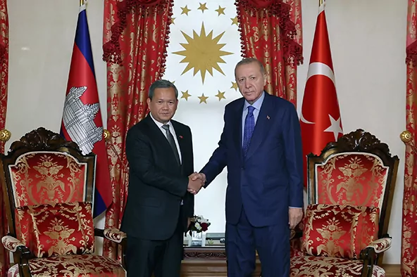 Kamboçya Başbakanı Dolmabahçe’de 