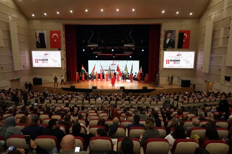 Kayseri Talas'ta Türk Dünyası coşkusu 