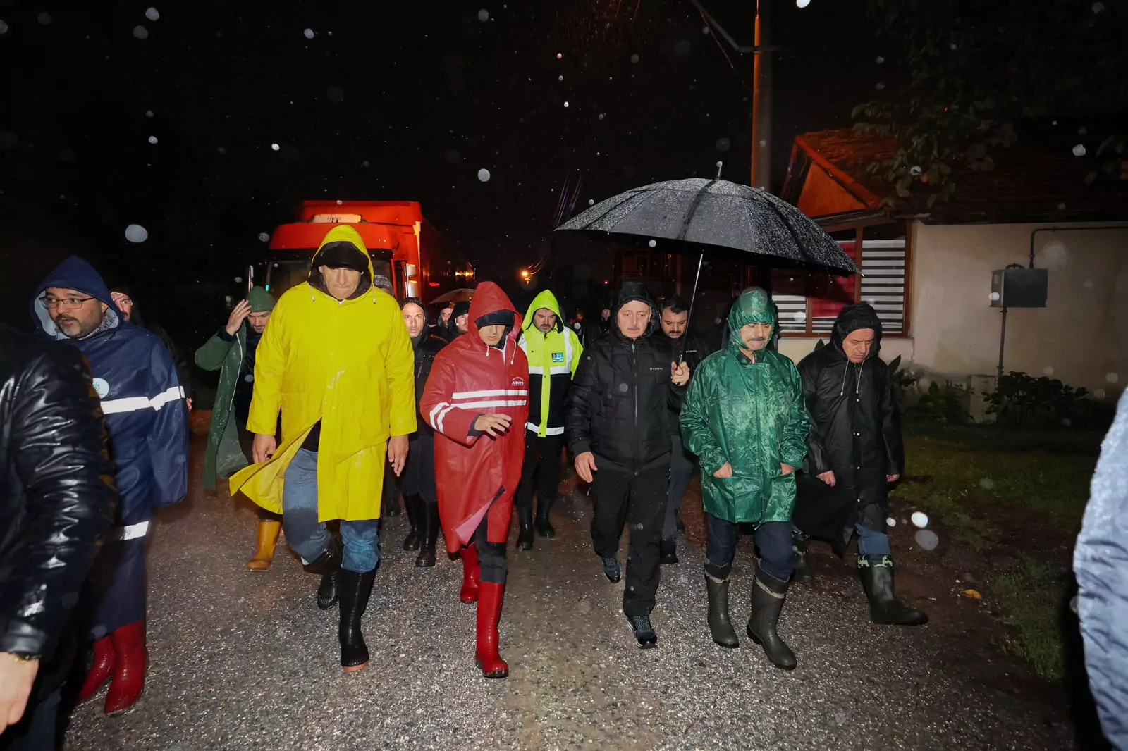 Kocaeli'de Vali Aktaş ve Başkan Büyükakın sahada