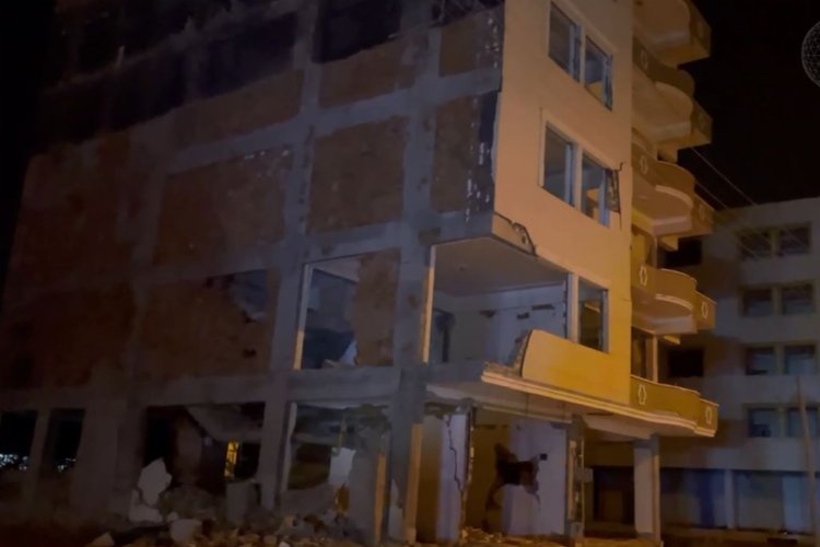 Adıyaman'da ağır hasarlılar tehlikede! -