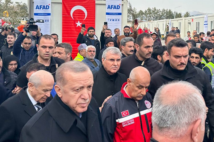 Adıyaman'da Cumhurbaşkanı Erdoğan'da 'Sakarya' brifingi -