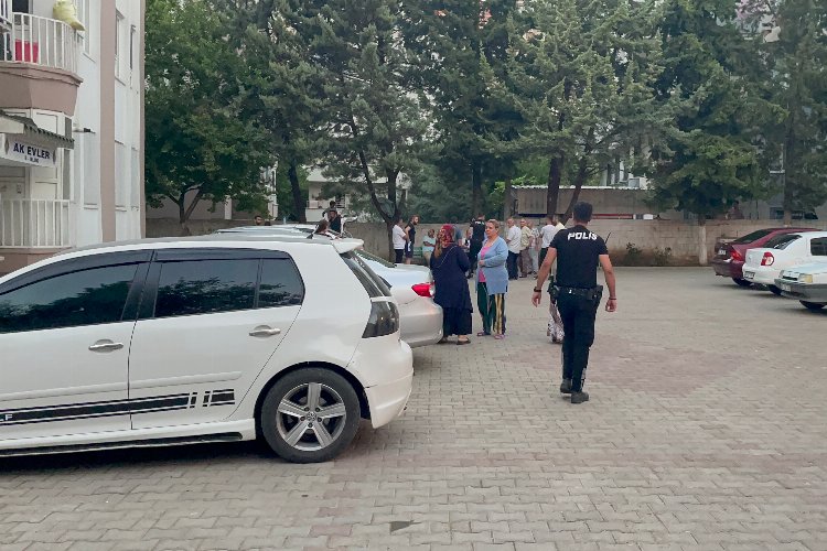 Adıyaman'da komşu kavgasını polisler ayırdı -