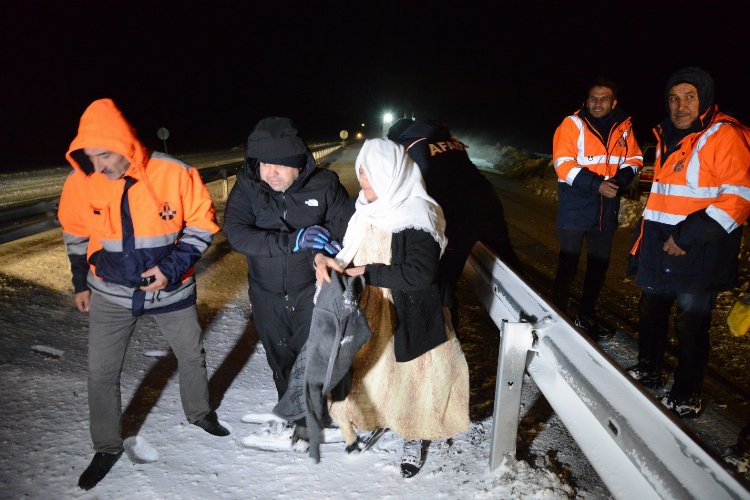 AFAD 4 bin 603 kişiyi güvenli bölgelere sevk etti -