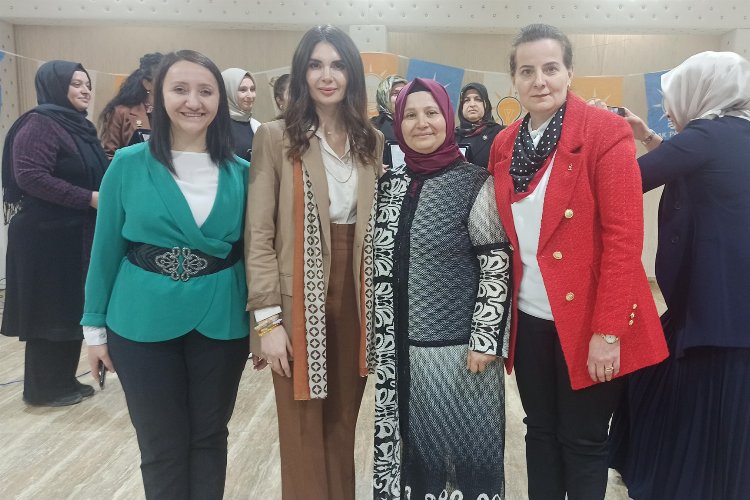 AK Kadınlar Bilecik Pazaryeri ilçesinde iftar yemeğinde buluştu -