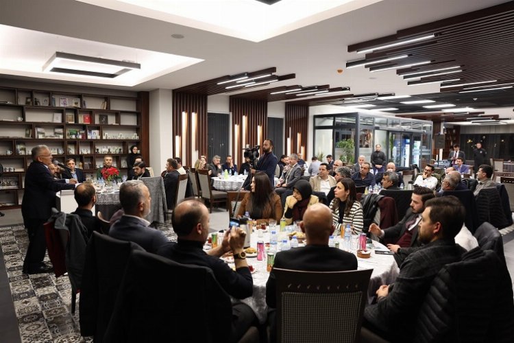 AK Parti Kayseri Büyükkılıç'ı dinledi -