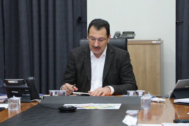 AK Parti: Üç dönem vekillik yapanlardan da başvuru alınacak -