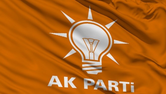 AK PARTİ'DE ŞOK İSTİFA