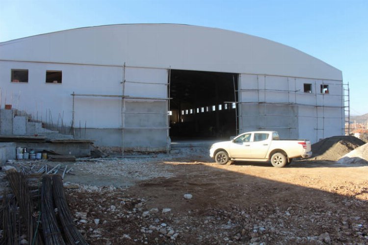 Antalya Büyükşehir’den Korkuteli Yazır’a salon -