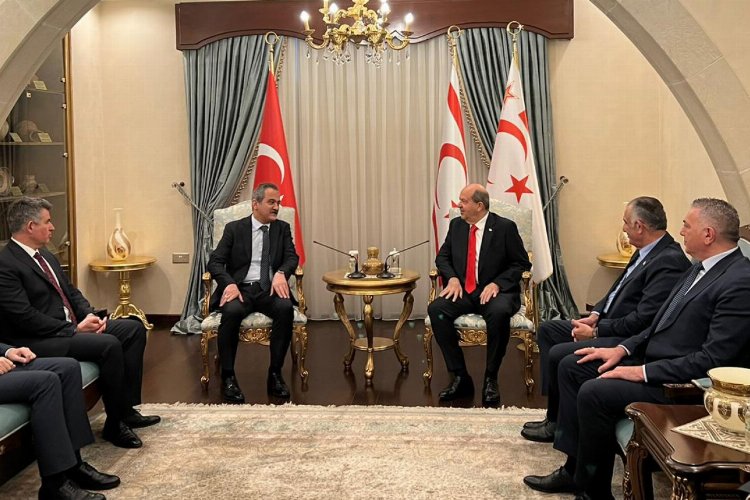 Bakan Özer'den KKTC Cumhurbaşkanı Tatar'a ziyaret -