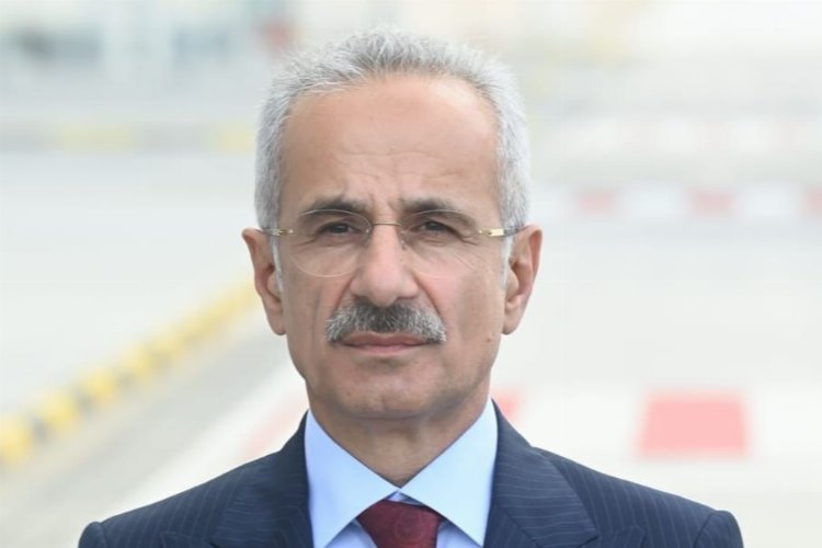Bakan Uraloğlu: Denizlere hâkim olan cihana hâkim olur -