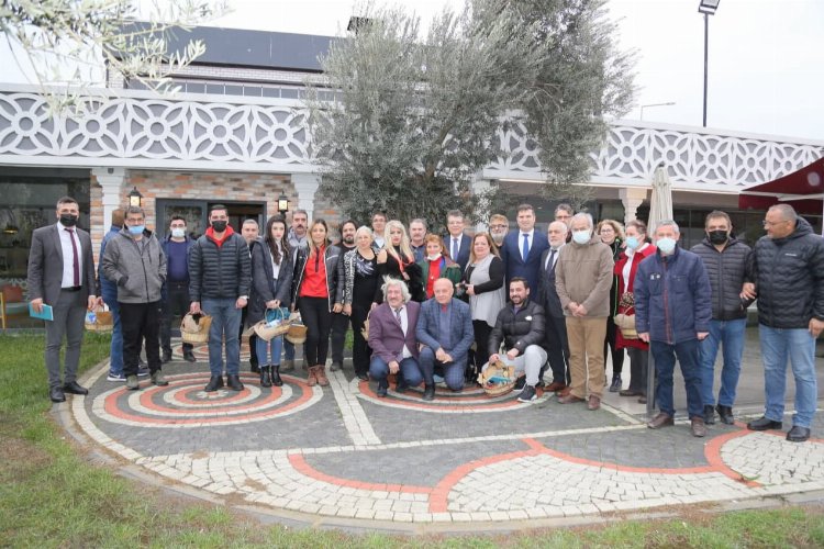 Balıkesir Edremit'te Başkan Arslan basın mensuplarıyla buluştu -