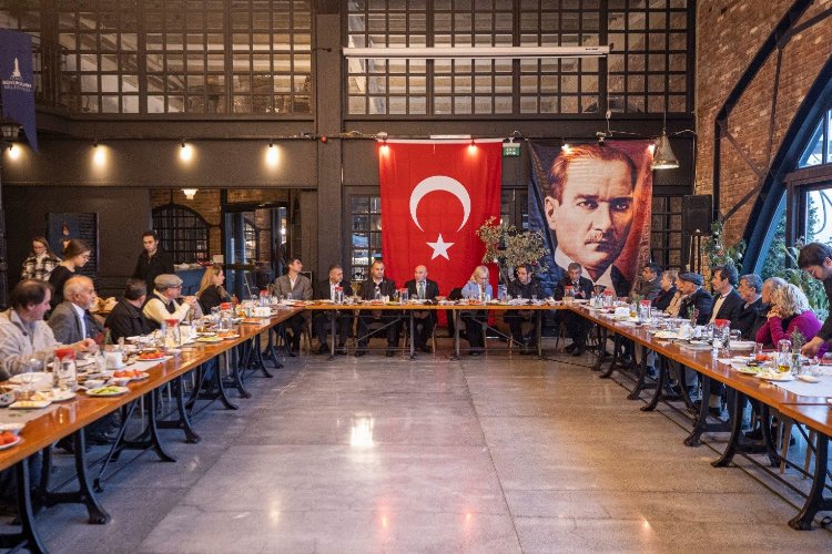 Başkan Soyer Urla’da muhtarlarla buluştu -