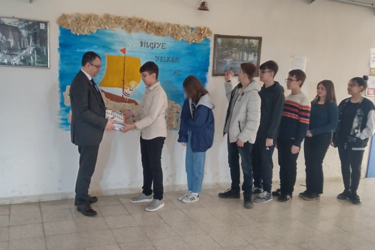 Bilecik Pazaryeri Kaymakamlığı'ndan eğitime destek -