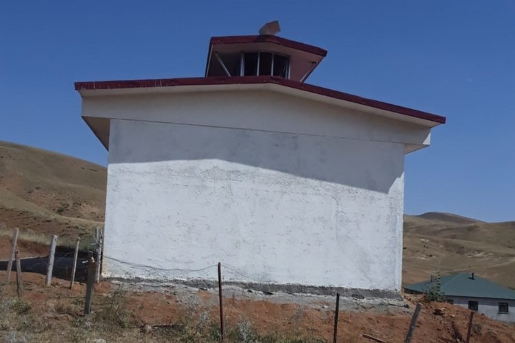 Bingöl'deki deprem konutları 3 yıldır mağdur ediyor -