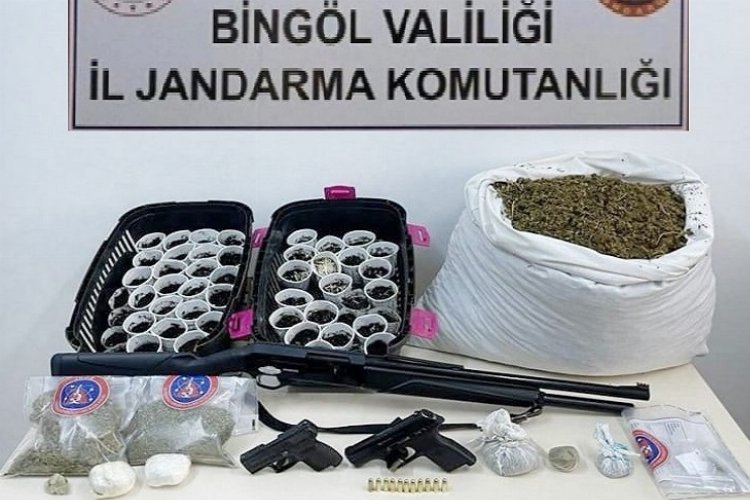 Bingöl merkezli iki ilin 'kök'ü kurutuluyor! 15 gözaltı -