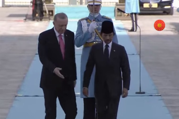 Brunei Sultanı Ankara'da -