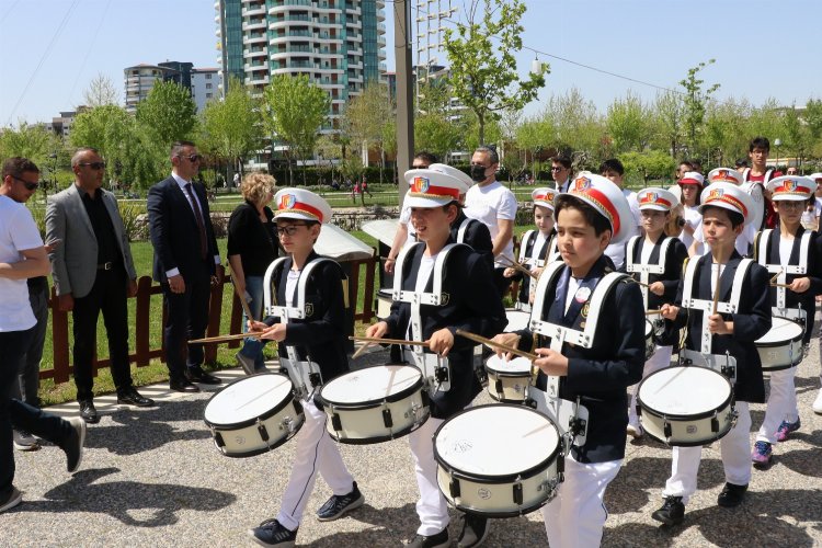 Bugün çocukların günü -