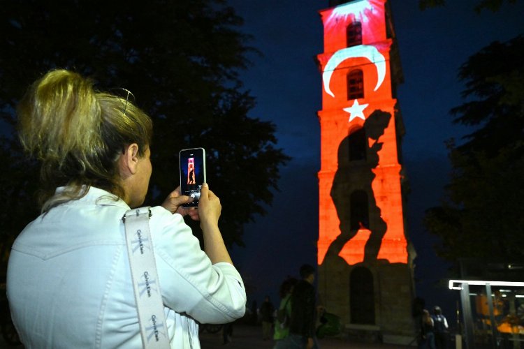 Bursa coşkuyu ruhuna uygun kutladı -