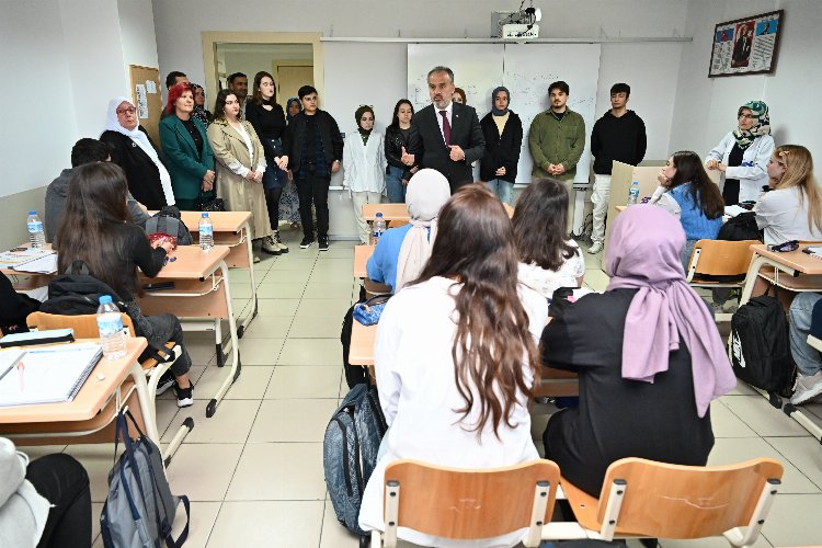 Bursa'da 10 bin öğrencinin bursu hesaplarda -