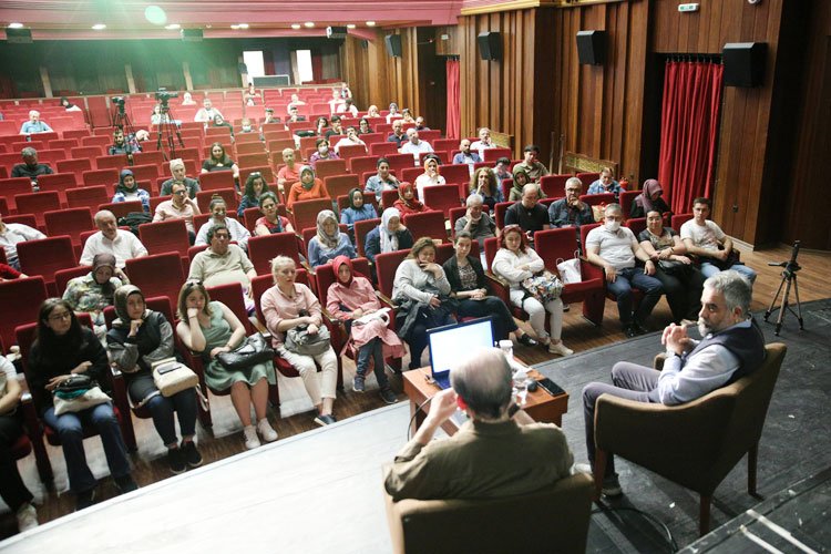 Bursa'da akademik eğitimlere devam -