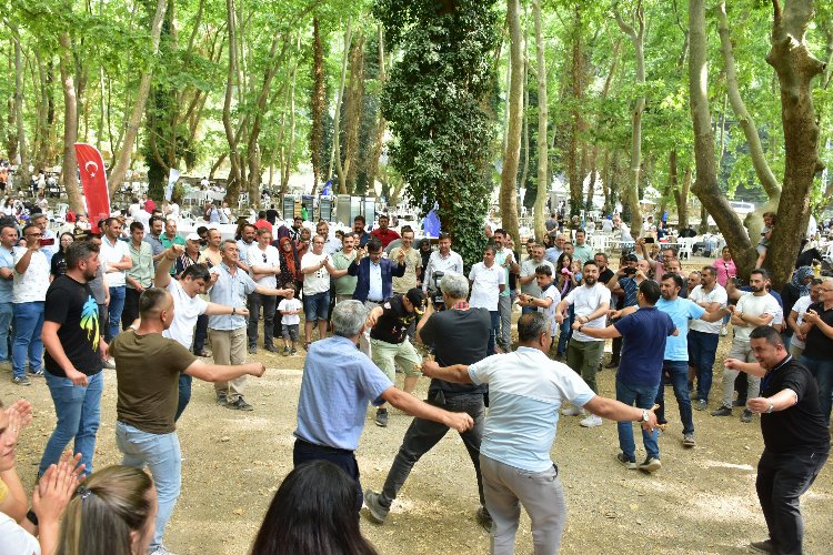 Bursa'da Burulaş ailesi piknikte buluştu -