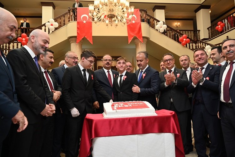 Bursa'da Cumhuriyet Bayramı coşkusu -