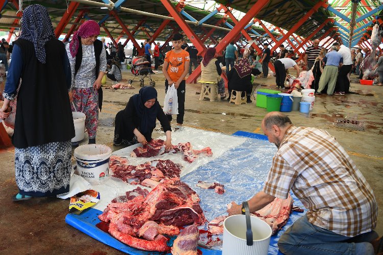 Bursa’da kurban sevinci -