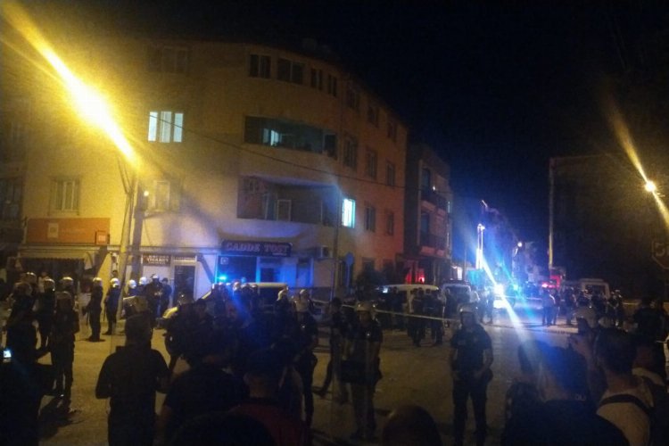Bursa’da kız kavgasında mahalleli ayağa kalktı, silahlar konuştu! -