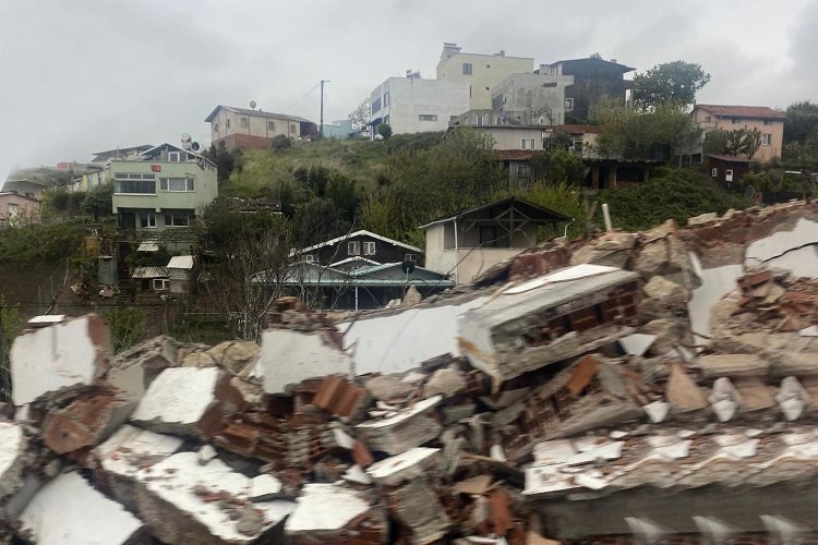 Bursa'da Mudanya Ayazma sahilinden 'yıkıma karşı' durdular -