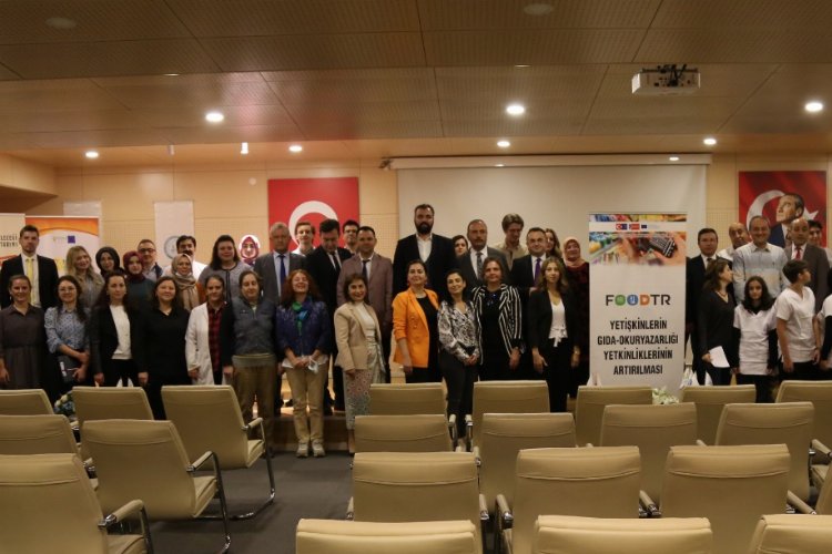 Bursa'da 'sağlıklı beslenme' semineri -