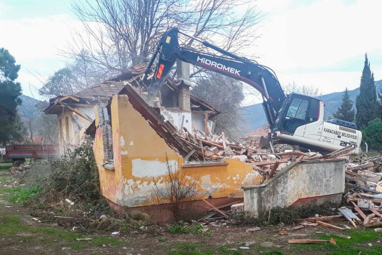 Bursa Karacabey'de metruk mesai -