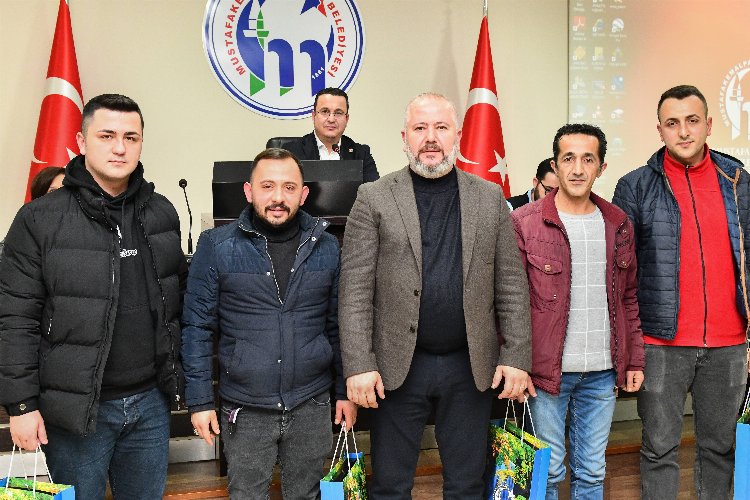 Bursa Mustafakemalpaşa'da iyilikler ödüllendirildi -