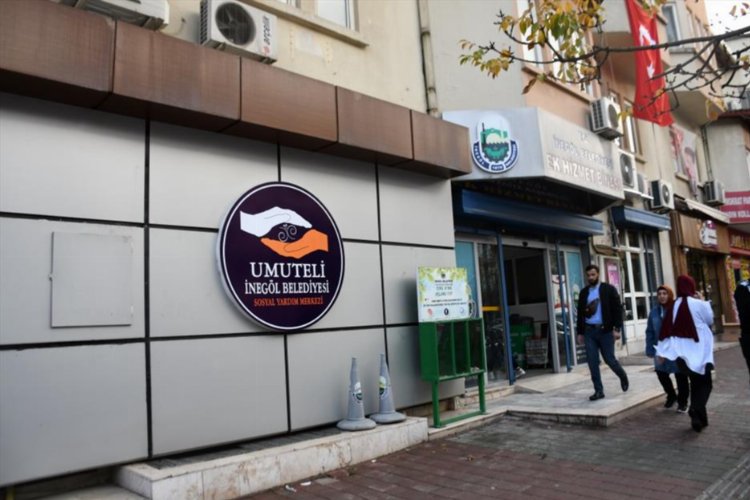 Bursa İnegöl'de Umuteli ve hayırseverler ile 100 çocuk sevindi -