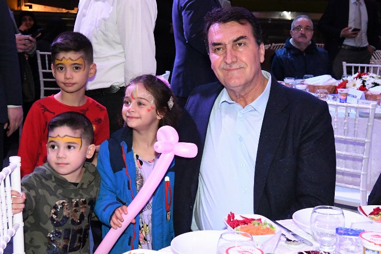 Bursa Osmangazi Fetih Müzesi’nde yetim iftarı -