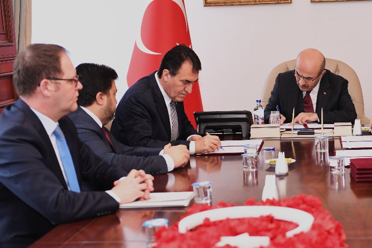 Bursa Osmangazi'nin en değerli arsalarını eğitime bağışlandı -