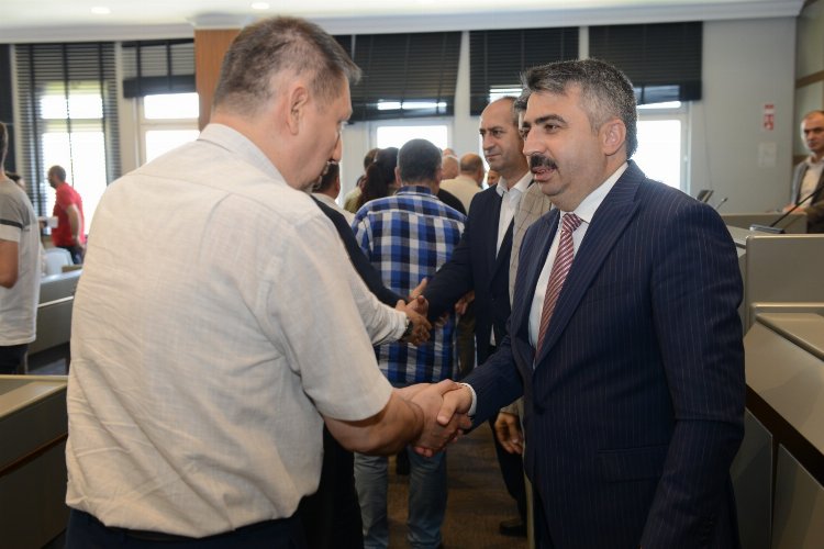 Bursa Yıldırım'da belediye personeli erken bayramlaştı -