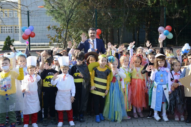 Bursa Yıldırımlı miniklerden mavi kapak kampanyasına tam destek -