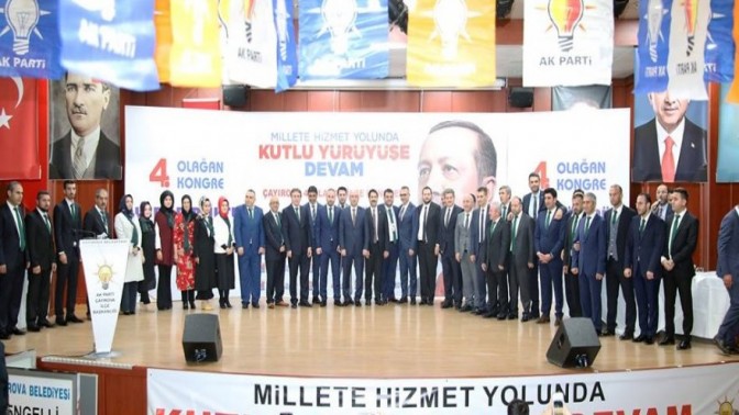 ÇAYIROVA AKPARTİ YENİ YÖNETİMİ