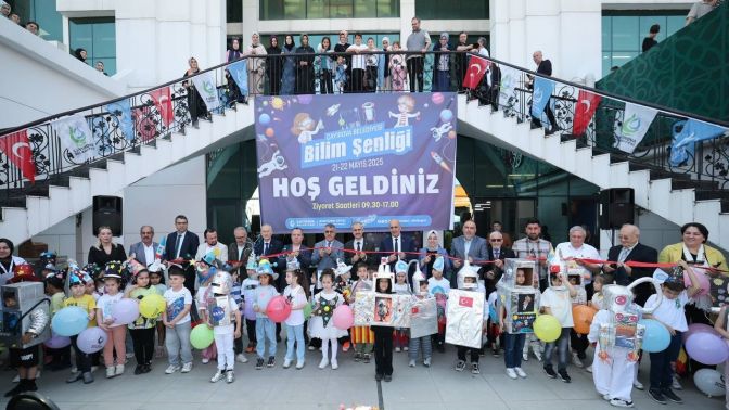 Çayırova Belediyesi Bilim Şenliği kapılarını açtı