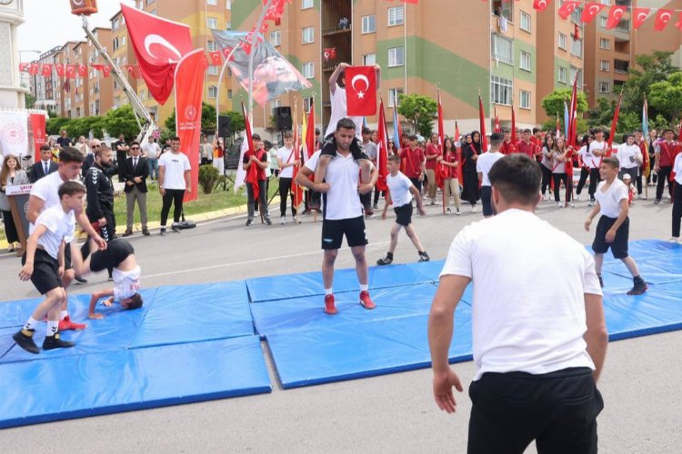 Çayırova’da 19 Mayıs coşkusu -