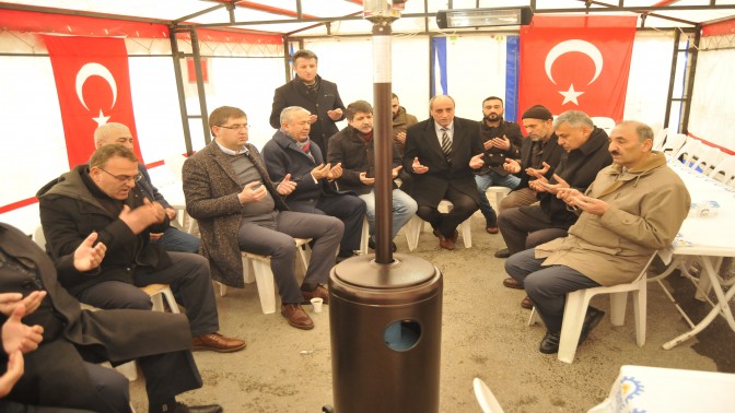 CHP GEBZE ŞEHİT AİLESİNİ ZİYARET ETTİ