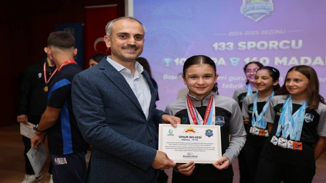 Çiftçi, “Sporcularımızın başarısı, Çayırovamızın ortak gururudur”