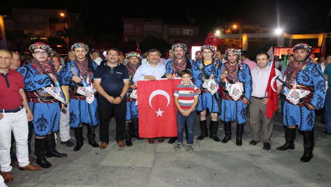 DARICA DEMOKRASİ İÇİN YÜRÜYECEK