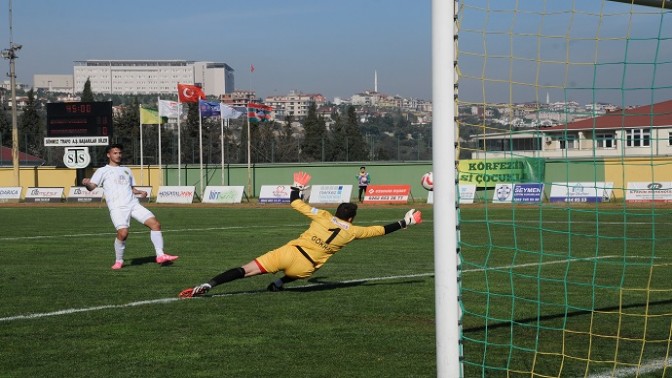 DARICA LİDERLİĞİNİ SÜRDÜRDÜ 4-0