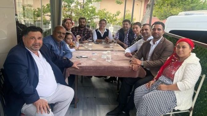 Demirtaş, Roman Vatandaşları Ziyaret Etti