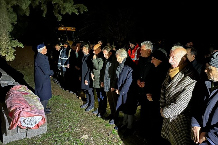 Depremde yaşamını yitiren Adıyaman Milletvekili Taş toprağa verildi -