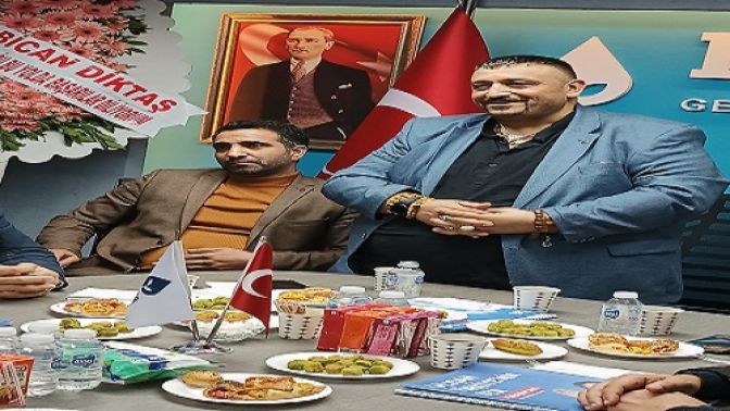DEVA’daki Görevinden İstifa Etti