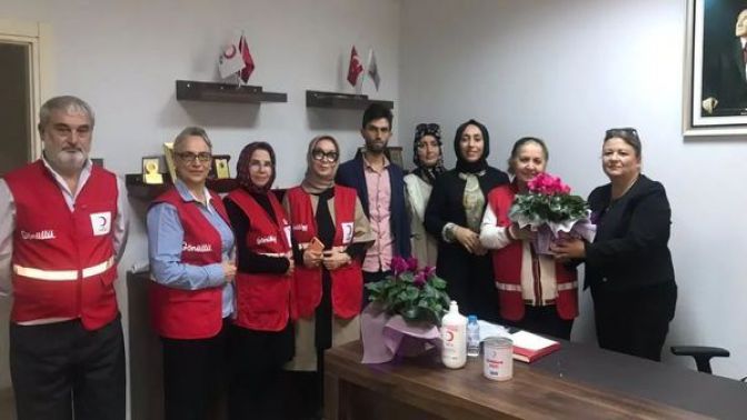 DEVA’lı Kadınlar Gebze Kızılay’ı Ziyaret Etti