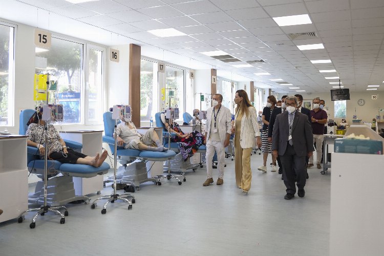 Dokuz Eylül'deki yenilemeyle hasta sayısı yüzde 72 artırıldı -