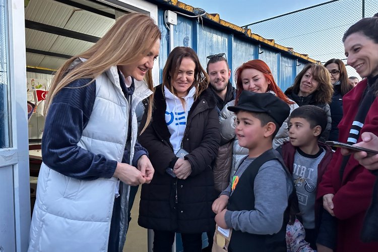 Dokuz Eylül ekiplerinden Malatya konteyner kente ziyaret -